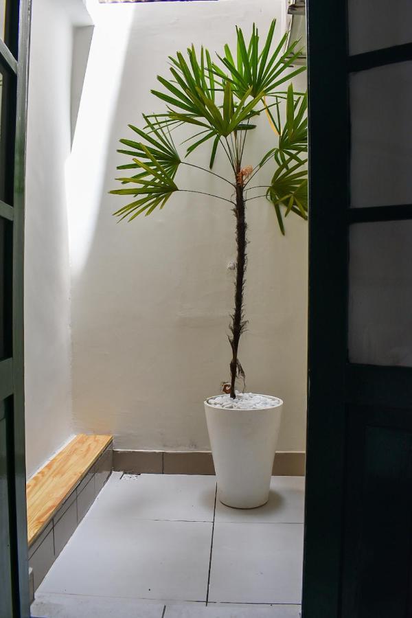 Hotel Tamboleiro Flats à Salvador Extérieur photo